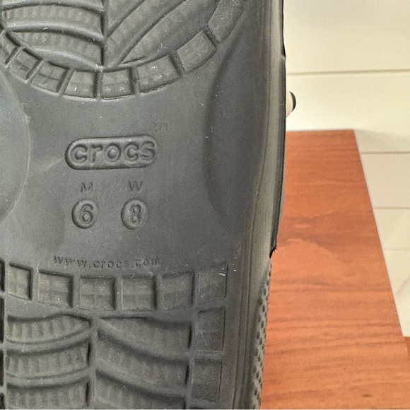 Crocs Classic Crocs Black V2 Slides Sandals Unisex Jibbitz Charms W 8 M 6 Comfy - Picture 9 of 9